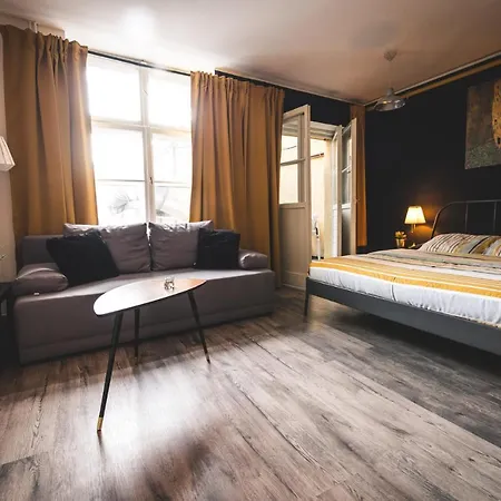 Havana Apartment *